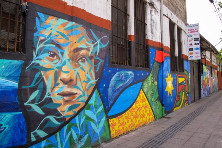 Wall Art | Persa Víctor Manuel